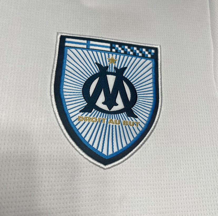 OM DOMICILE 24/25