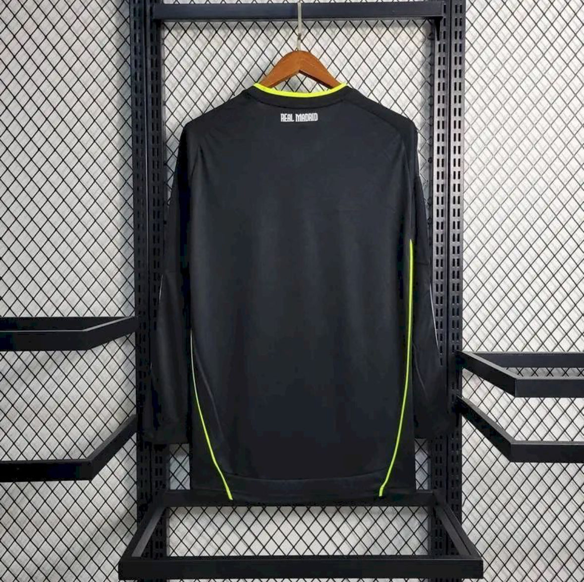 REAL MADRID RETRO LONG SLEEVE EXTERIEUR 2010/2011