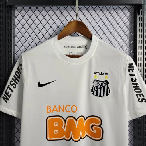 Maillot rétro blanc Santos FC 2012 avec logo Nike, sponsors Banco BMG et Netshoes