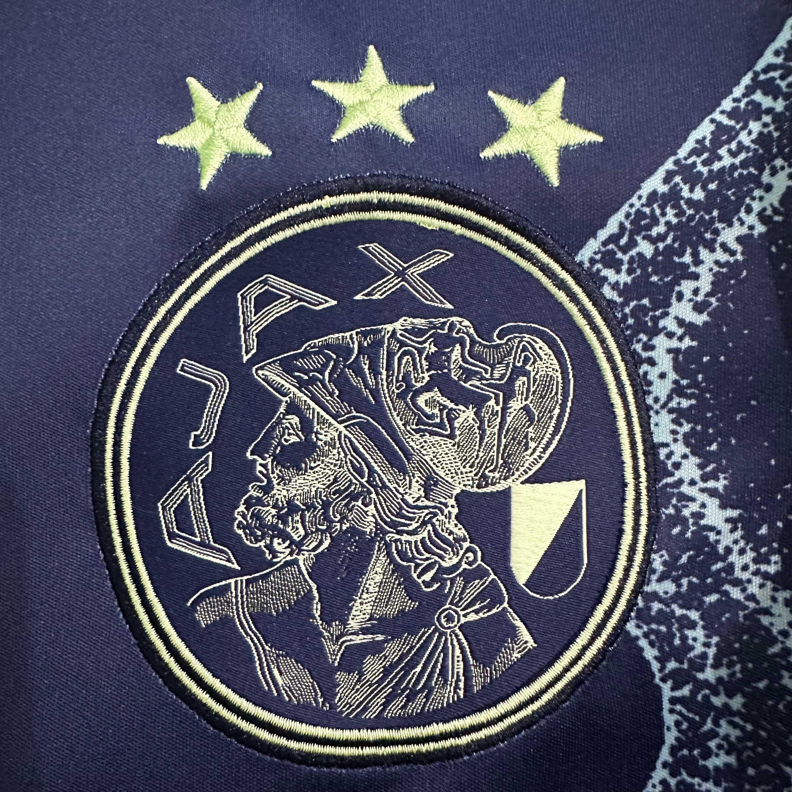 AJAX EXTÉRIEUR 24/25