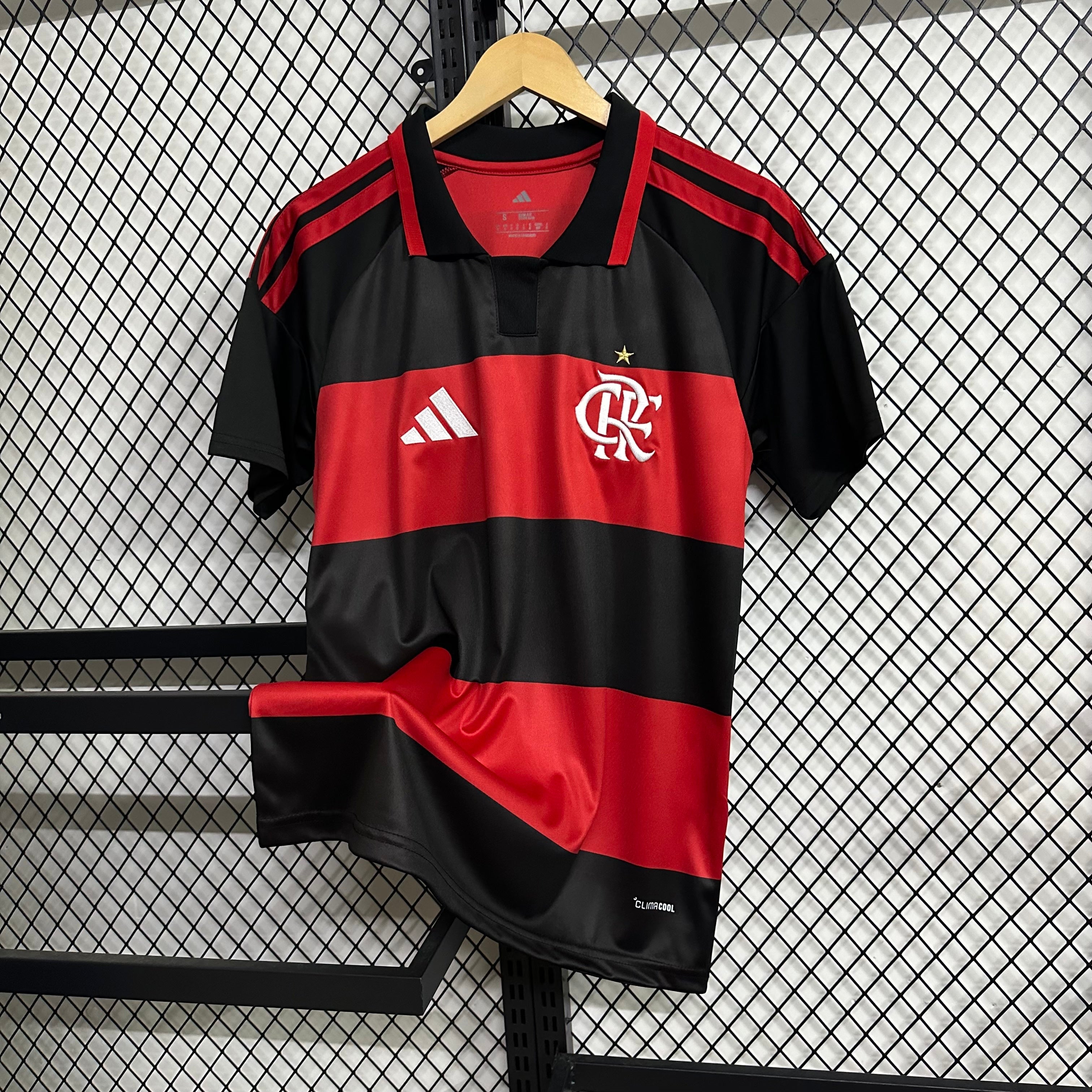 Maillot Flamengo domicile 24/25 rouge et noir Mengão officiel