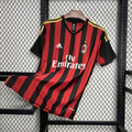 Maillot AC Milan Rétro domicile 2013-2014 rouge et noir vintage Nike