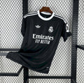 Maillot Real Madrid entraînement 2025-2026 tenue officielle blanc