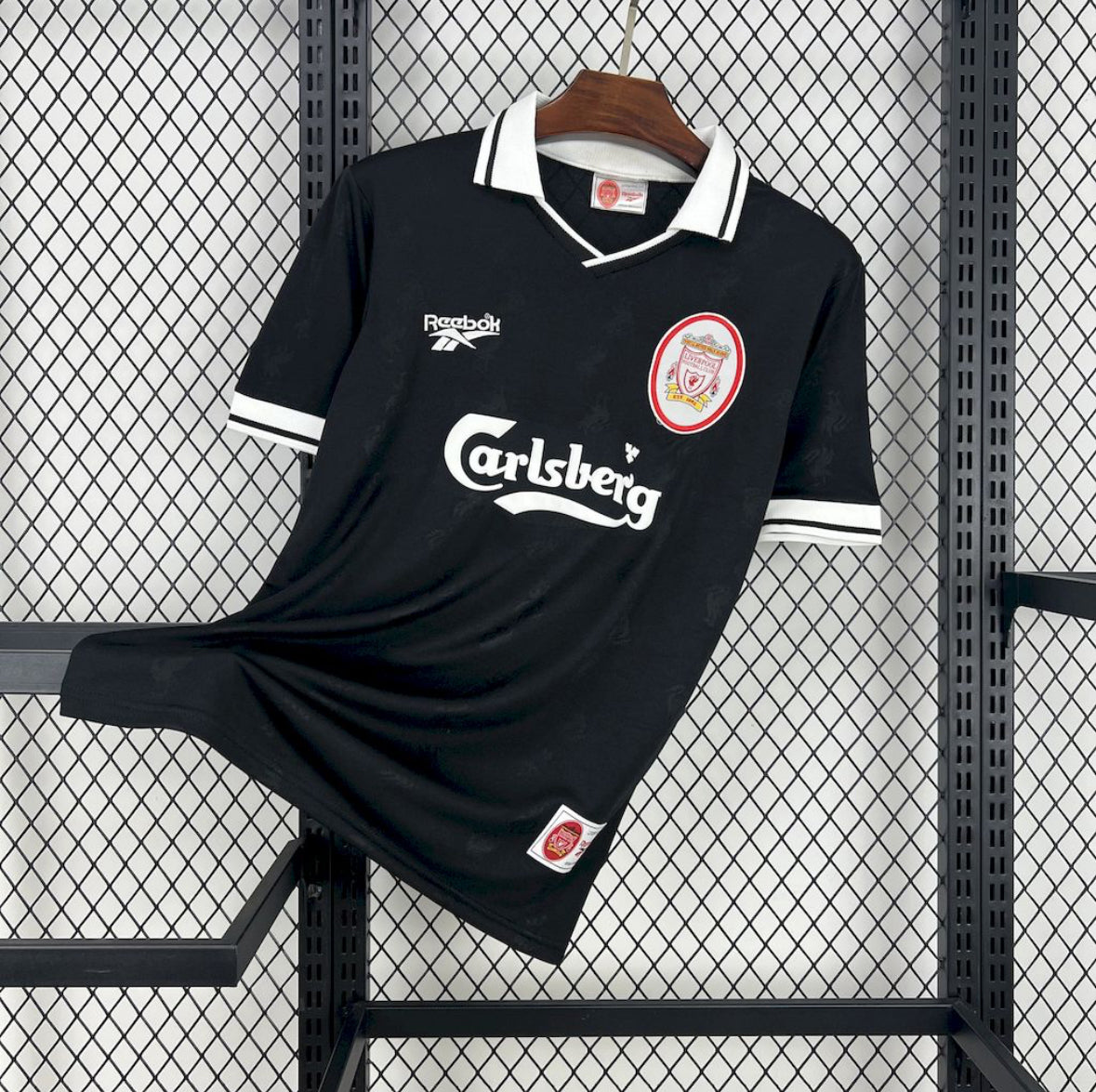 Maillot Liverpool Rétro noir 1996-1997 third Reebok vintage