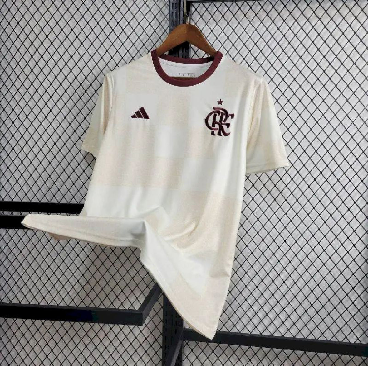 Maillot Flamengo entraînement 2024-2025 tenue officielle rouge et noir