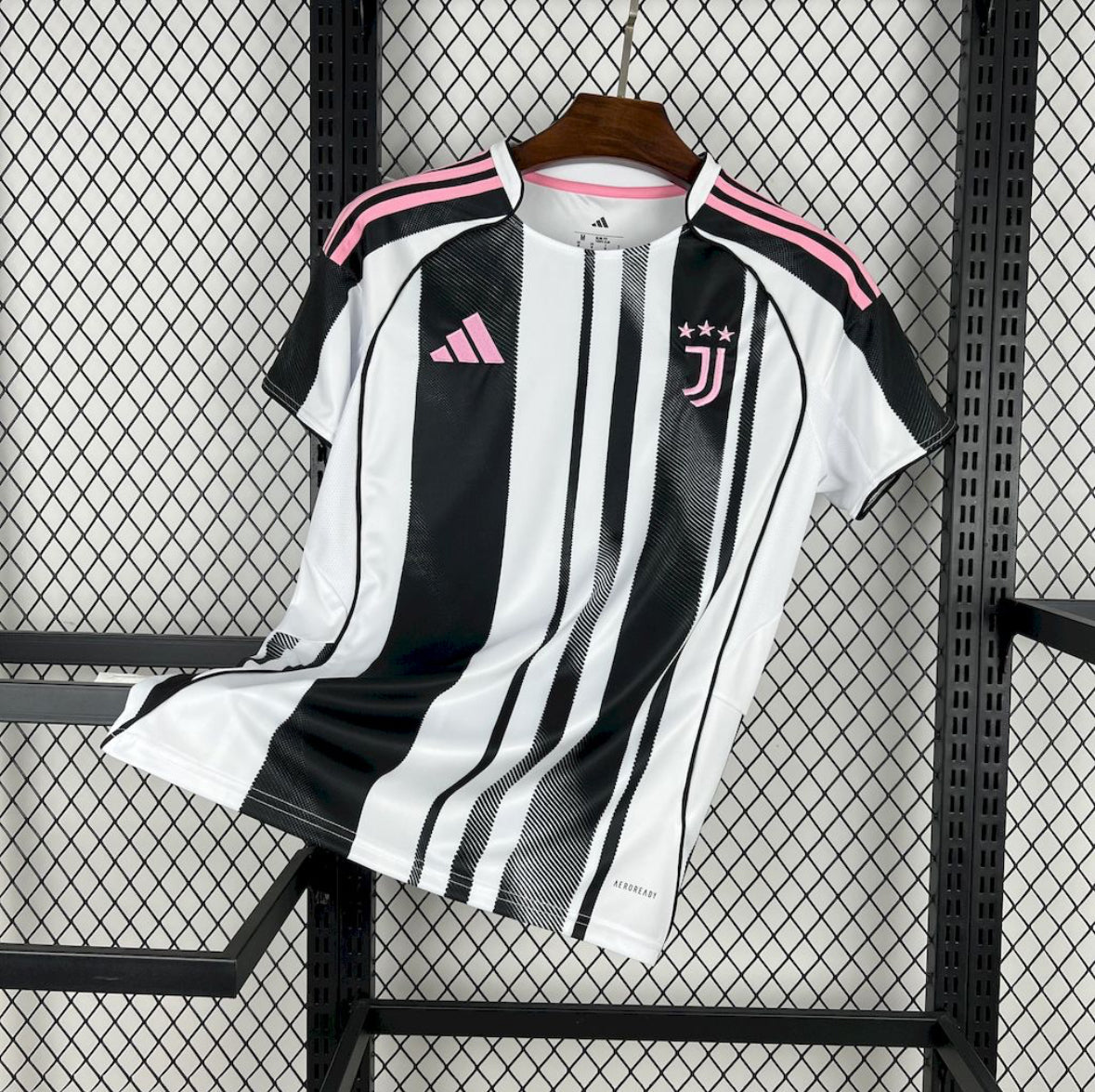 Maillot Juventus domicile 2025-2026 rayures noir et blanc avec logo Adidas