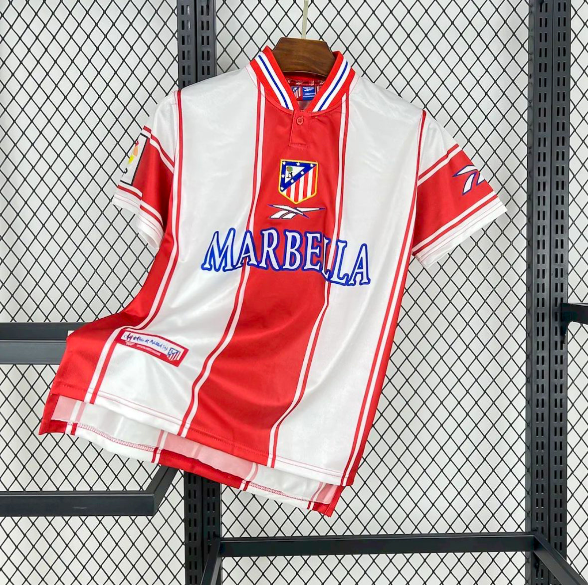 Maillot Atlético Madrid Rétro domicile 1999-2000 rouge et blanc vintage