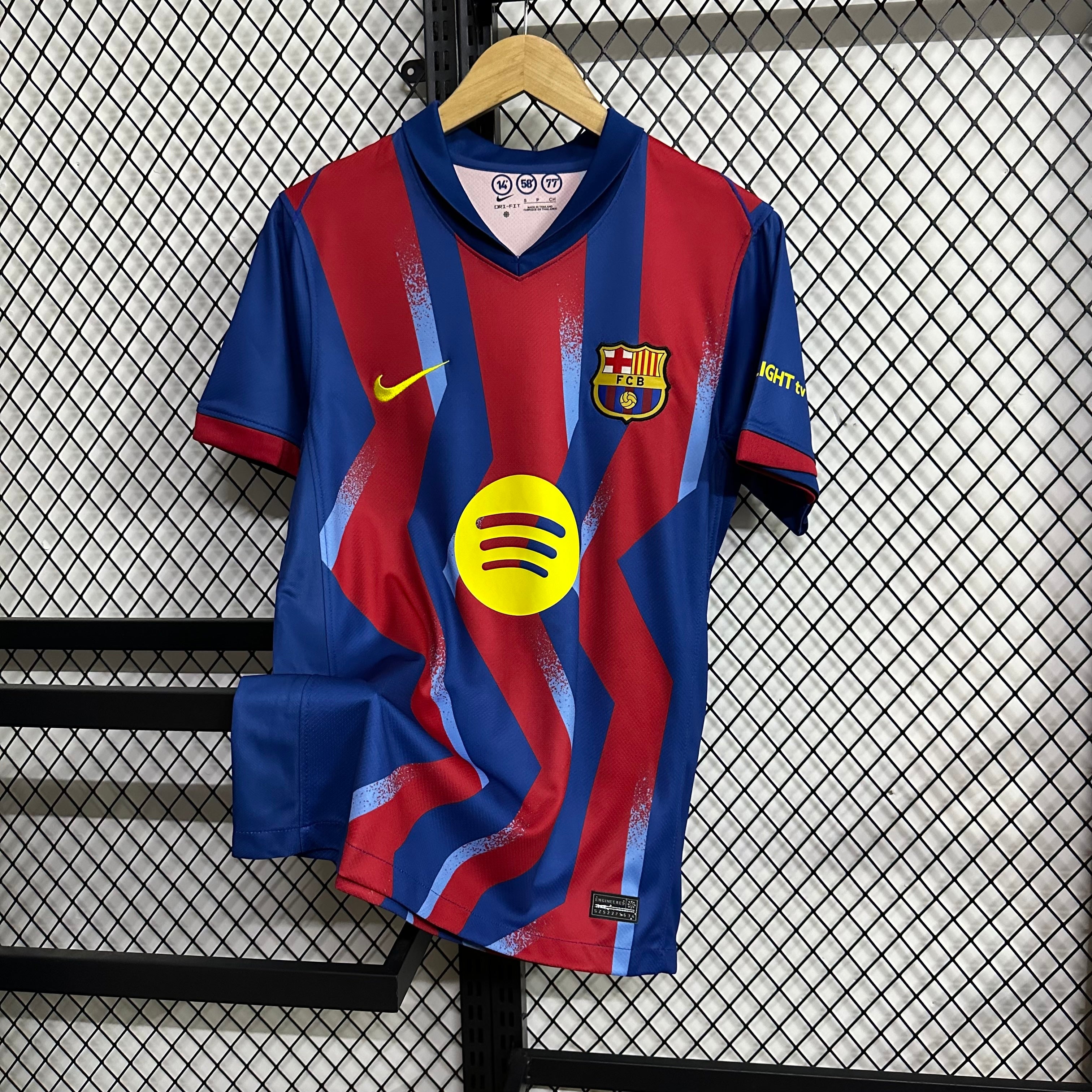 Maillot FC Barcelone domicile spécial 24/25 bleu grenat édition collector