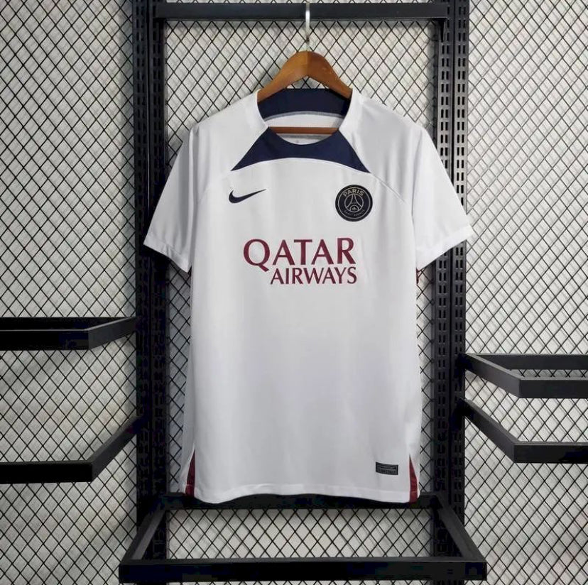 Maillot PSG entraînement 2023-2024 tenue officielle bleu marine
