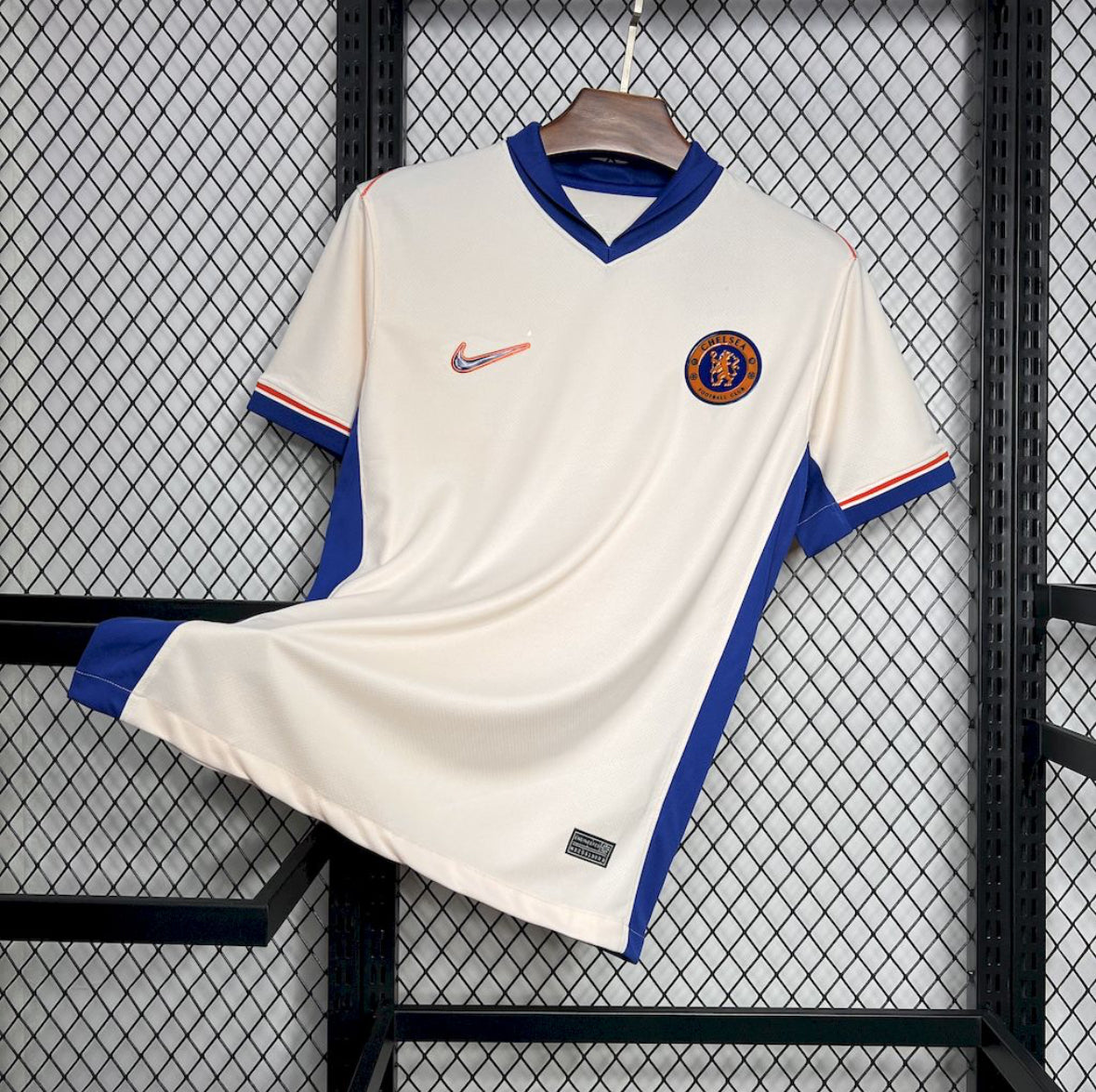 Maillot Chelsea extérieur 2024-2025 blanc avec logo Nike et lion