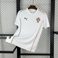 Maillot officiel Portugal rouge avec logo fédération portugaise de football