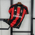 Maillot AC Milan Rétro domicile 2010-2011 rouge et noir avec logo Adidas