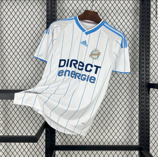 OM DOMICILE 2009/2010