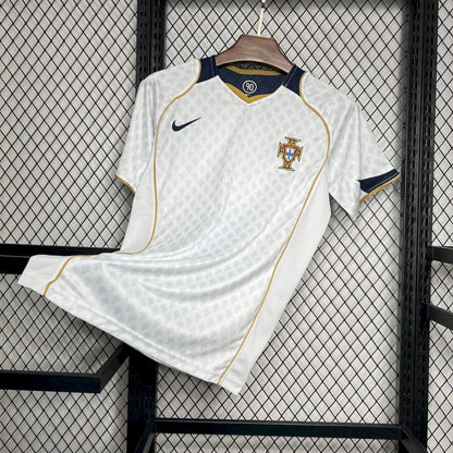 PORTUGAL RETRO EXTERIEUR 2004
