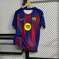 Maillot FC Barcelone domicile Spotify 24/25 bleu grenat avec logo