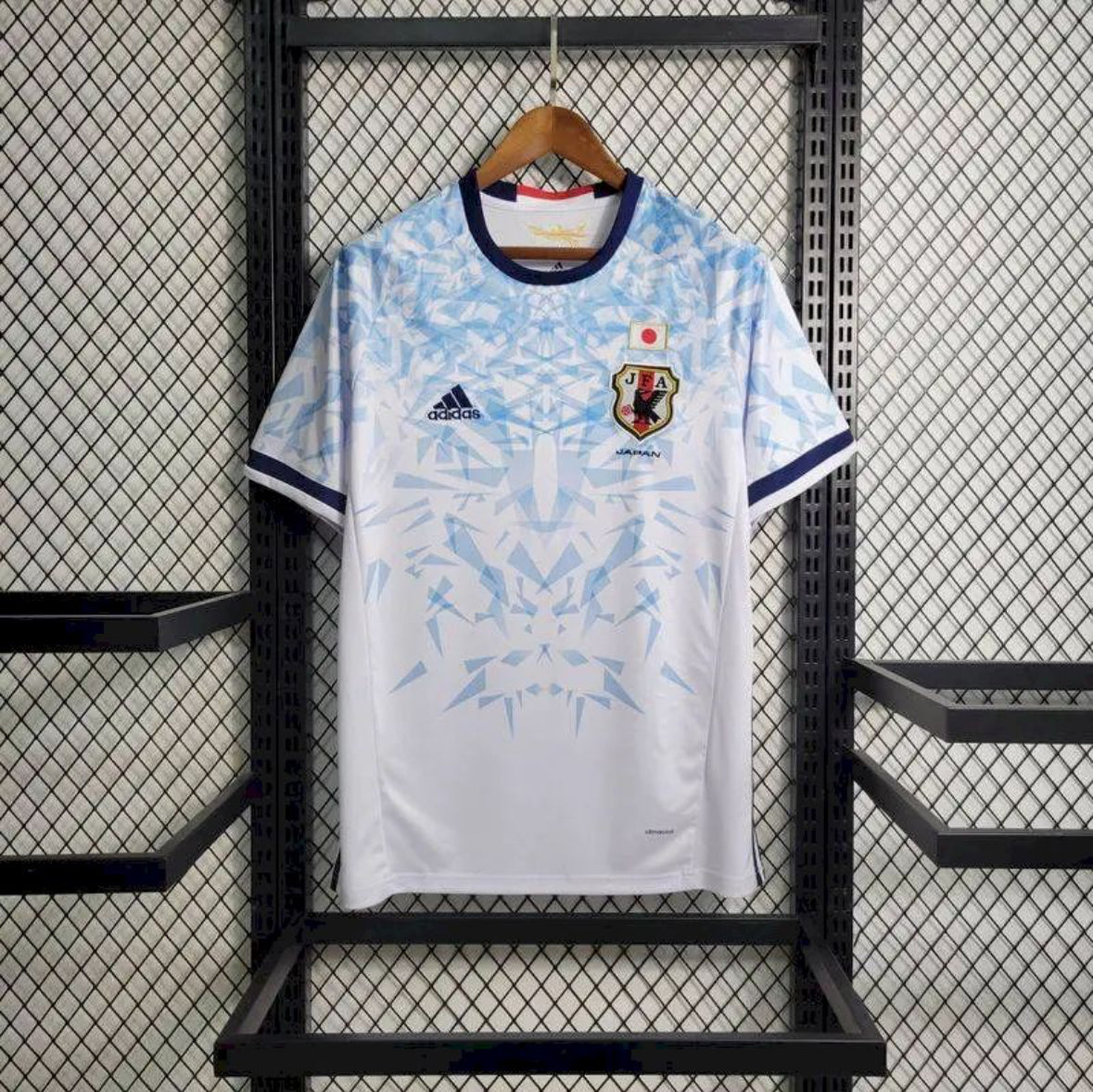 Maillot Japon Rétro extérieur 2016-2017 blanc avec logo Adidas