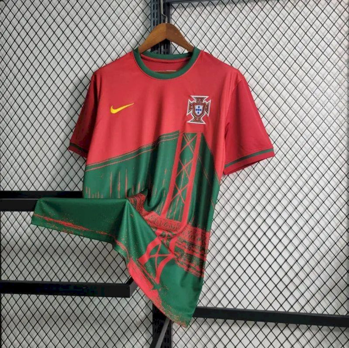 Maillot Portugal Pre-match 25/26 tenue d'échauffement rouge officielle