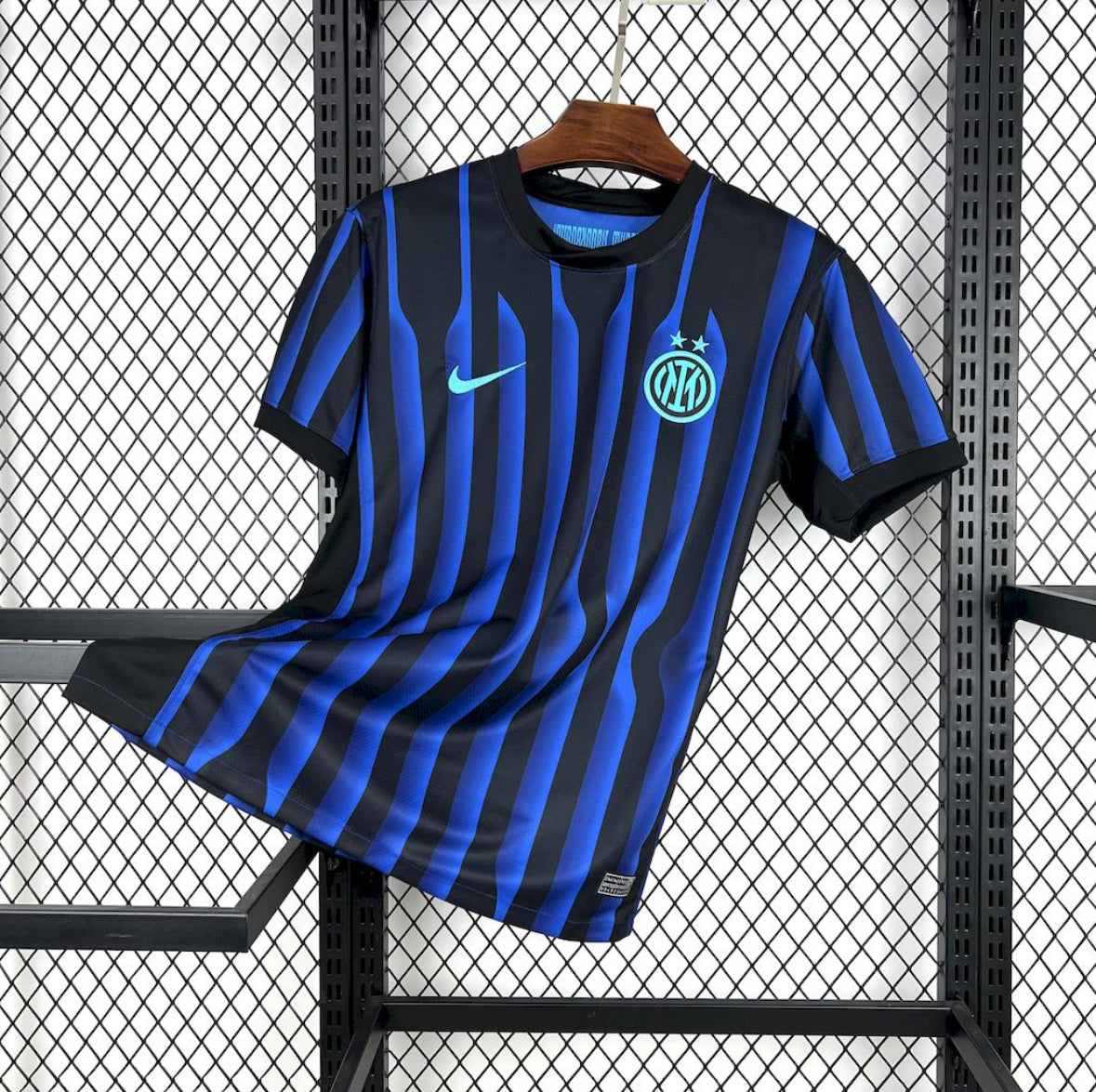 Maillot Inter Milan domicile 2025-2026 rayures bleu et noir avec logo Puma
