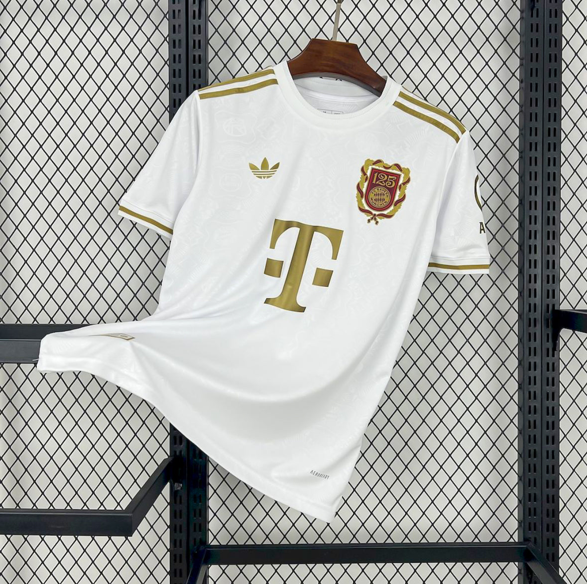 Maillot FC Bayern Munich 125e anniversaire 2024-2025 édition collector rouge