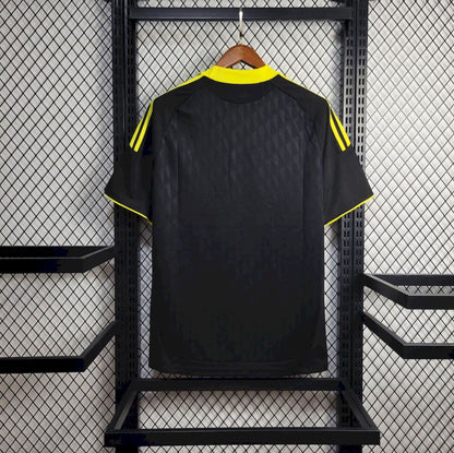 LIVERPOOL RETRO THIRD 2010/2011