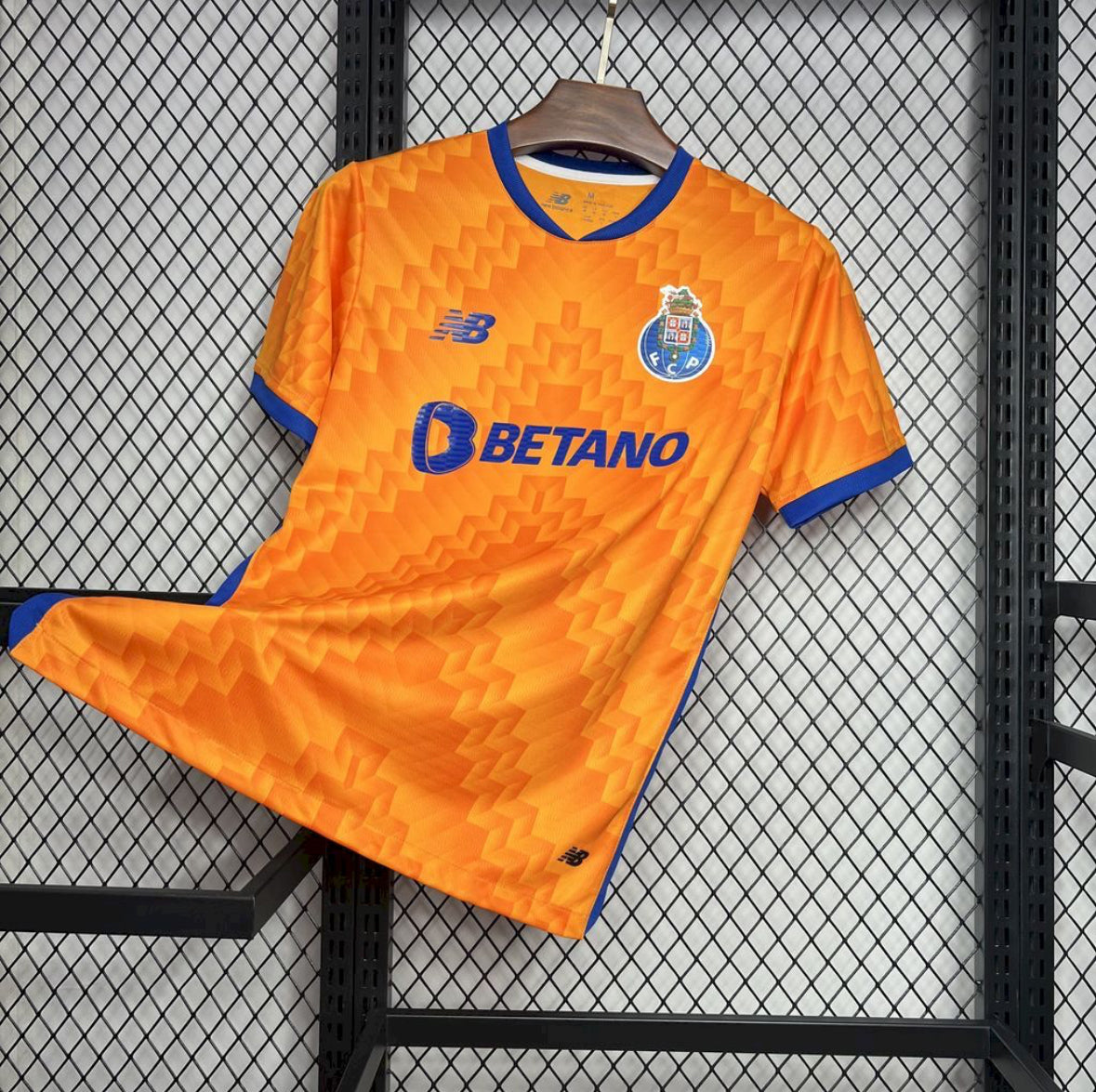 Maillot FC Porto extérieur 2024-2025 blanc avec logo Puma