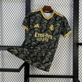 Maillot Real Madrid Gold Dragon 2023-2024 blanc avec motif dragon doré