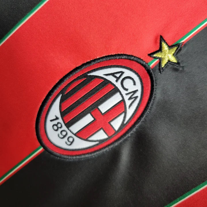 Maillot AC Milan Rétro 2012-2013 - détail logo et tissu