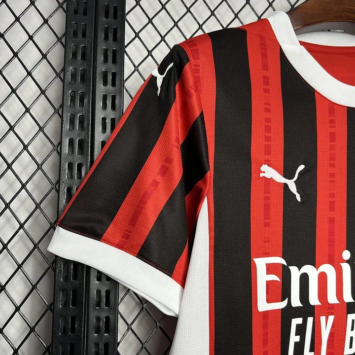 Maillot AC Milan domicile 24/25 - vue de dos