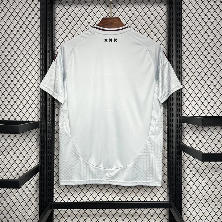 Maillot Ajax Third 24/25 - vue de face suspendu