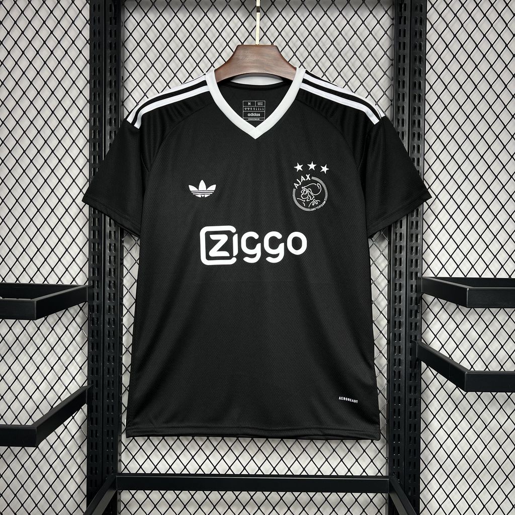 Maillot Ajax Entraînement 2024-2025 tenue d'entraînement rouge et blanc