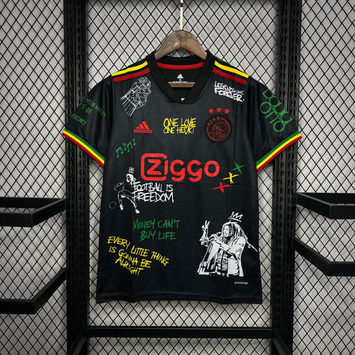 Maillot Ajax Bob Marley Concept 2021-2022 rouge et blanc One Love classique