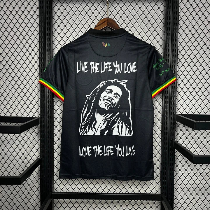 Maillot Ajax Bob Marley Concept 2021-2022 - vue de face suspendu