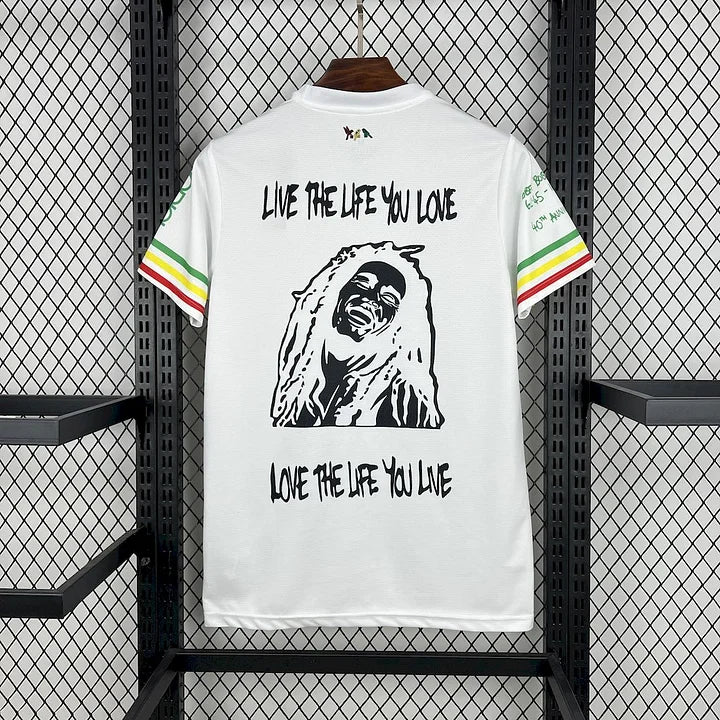 Maillot Ajax Bob Marley Concept 25/26 - vue de face suspendu
