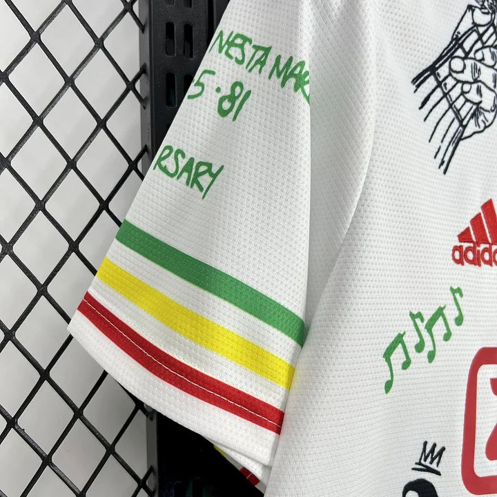 Maillot Ajax Bob Marley Concept 25/26 - détail col et manches