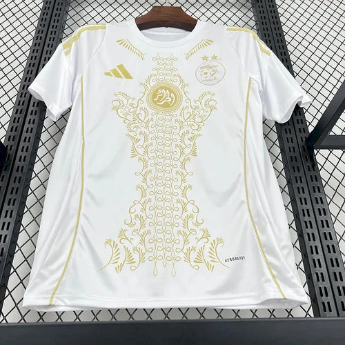 Maillot Algérie blanc 2024-2026 - vue de face suspendu