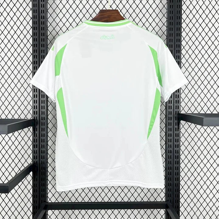 Maillot Algérie domicile 2024-2026 - vue de face suspendu