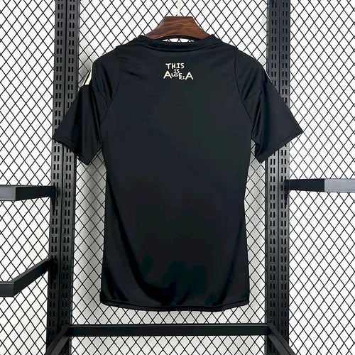 Maillot Algérie noir 2024-2026 - vue de face suspendu