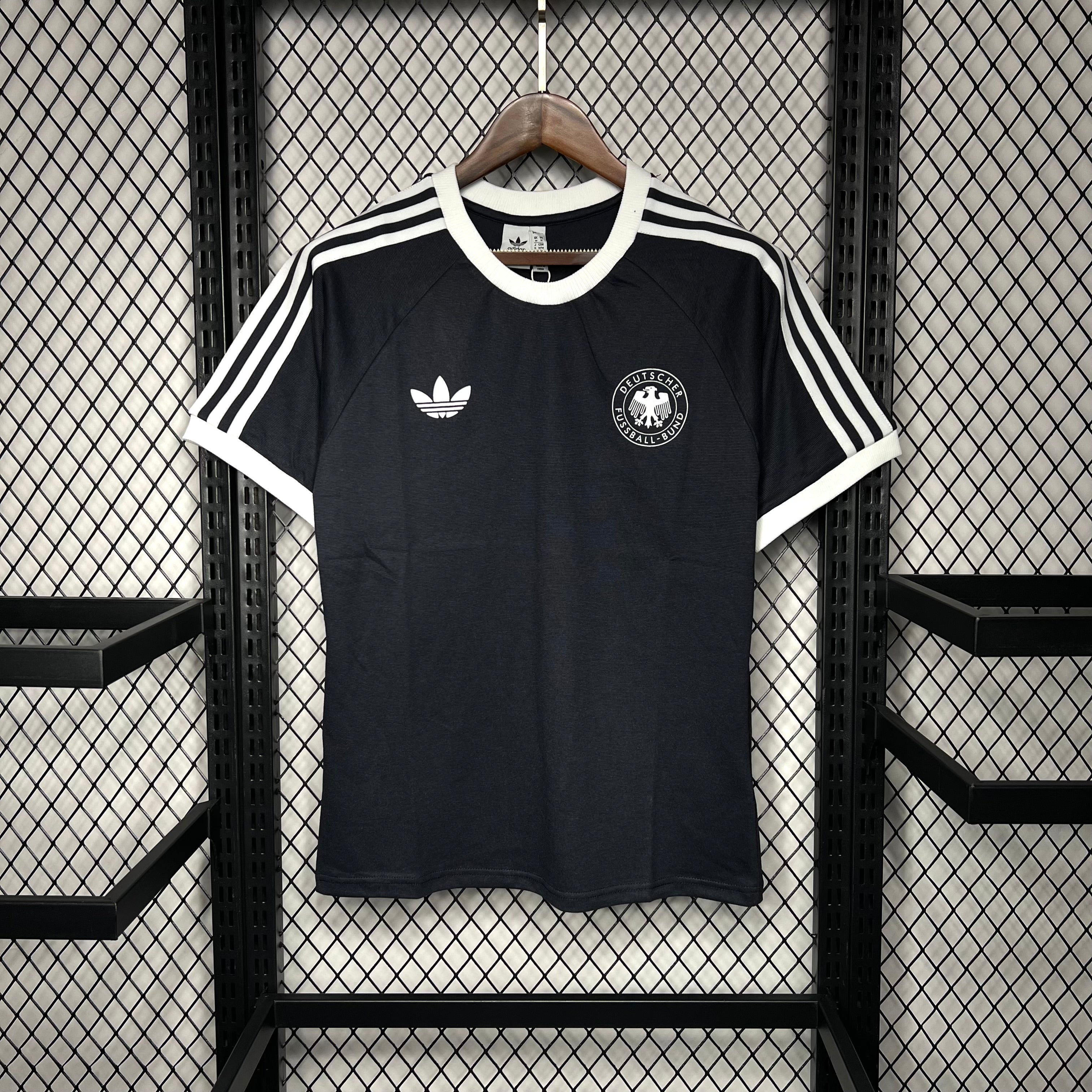 Maillot Allemagne Rétro 2024-2025 blanc classique avec logo DFB