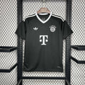 Maillot FC Bayern Munich noir 2024-2025 extérieur avec logo Adidas