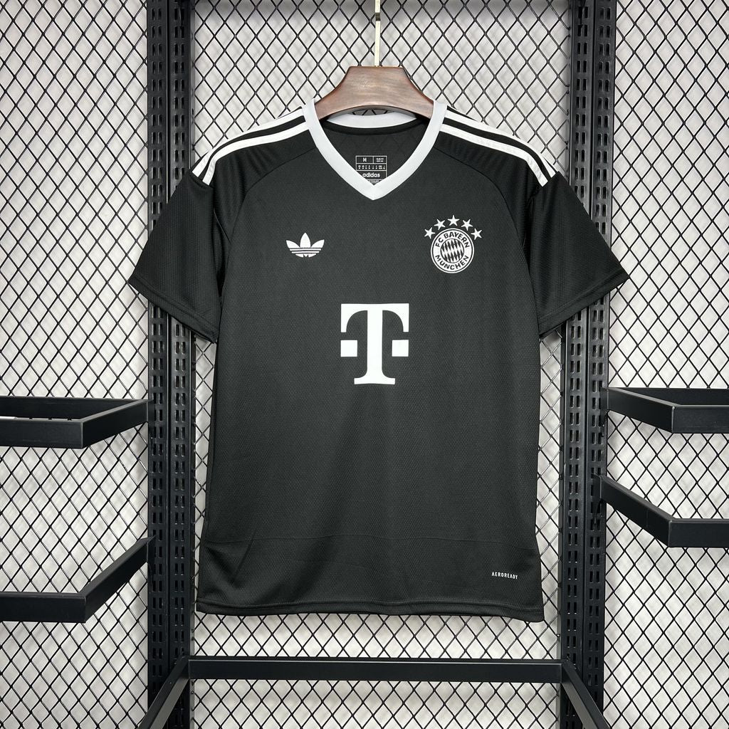 Maillot FC Bayern Munich noir 2024-2025 extérieur avec logo Adidas