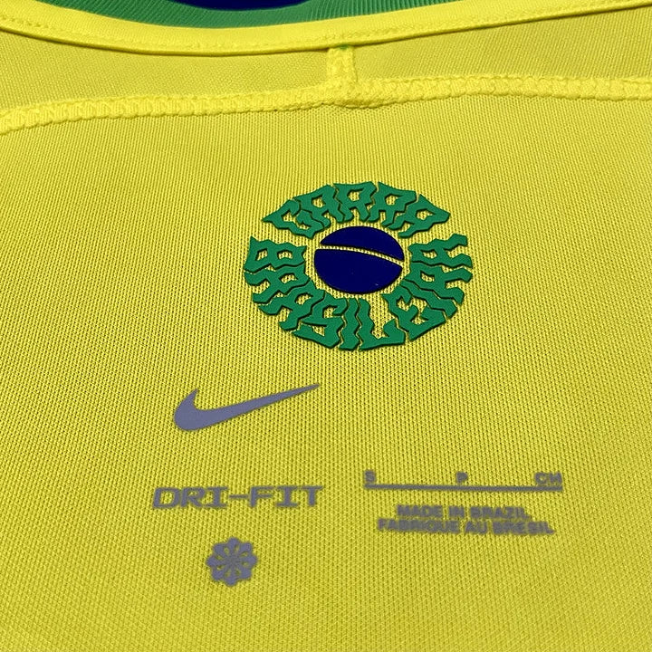 Maillot Brésil domicile Coupe du Monde 22/23 - vue complète suspendue