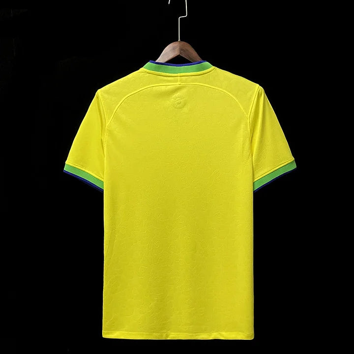 Maillot Brésil domicile Coupe du Monde 22/23 - vue de face suspendu