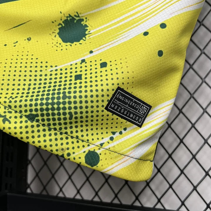 Maillot Brésil Concept édition spéciale 24/25 - détail col et manches