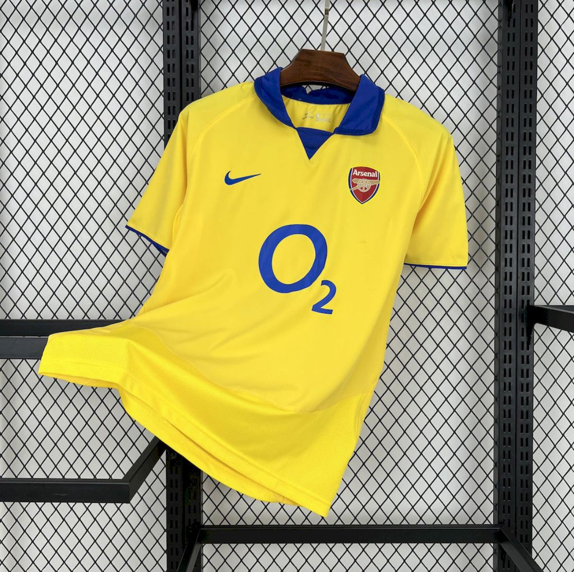 Maillot Arsenal Rétro extérieur 2003-2005 blanc avec logo Nike