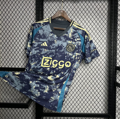 Maillot Ajax extérieur 2024-2025 blanc et rouge avec logo Adidas