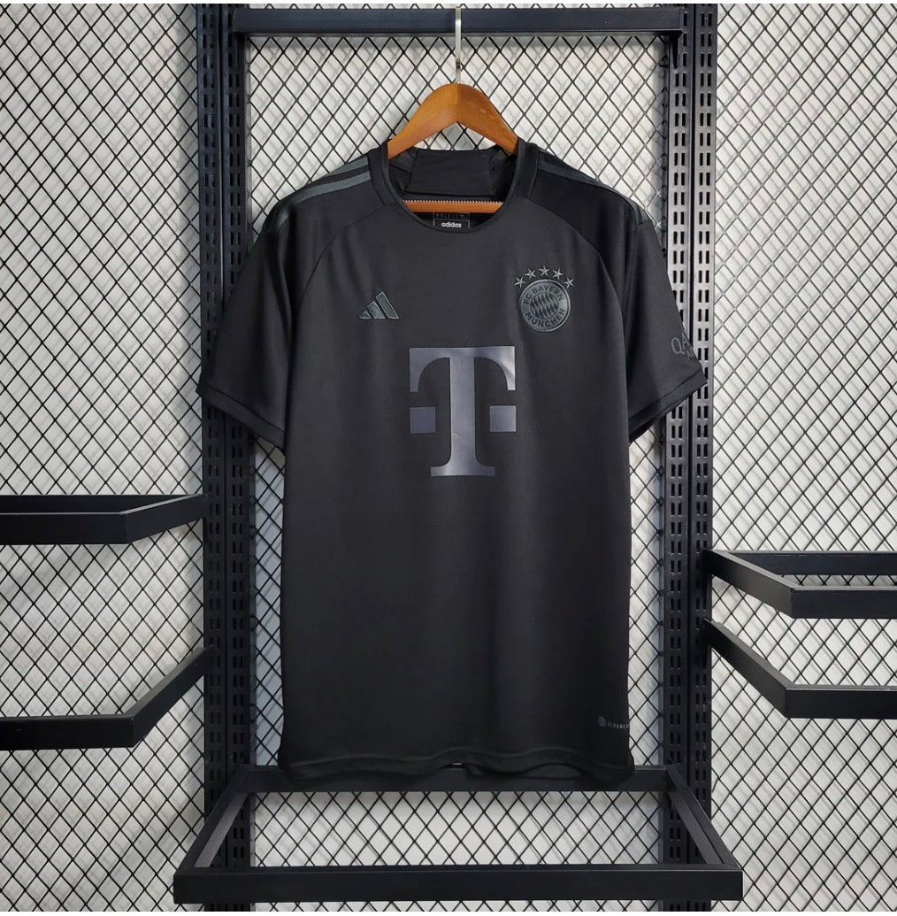 Maillot FC Bayern Munich Special 23/24 édition collector rouge