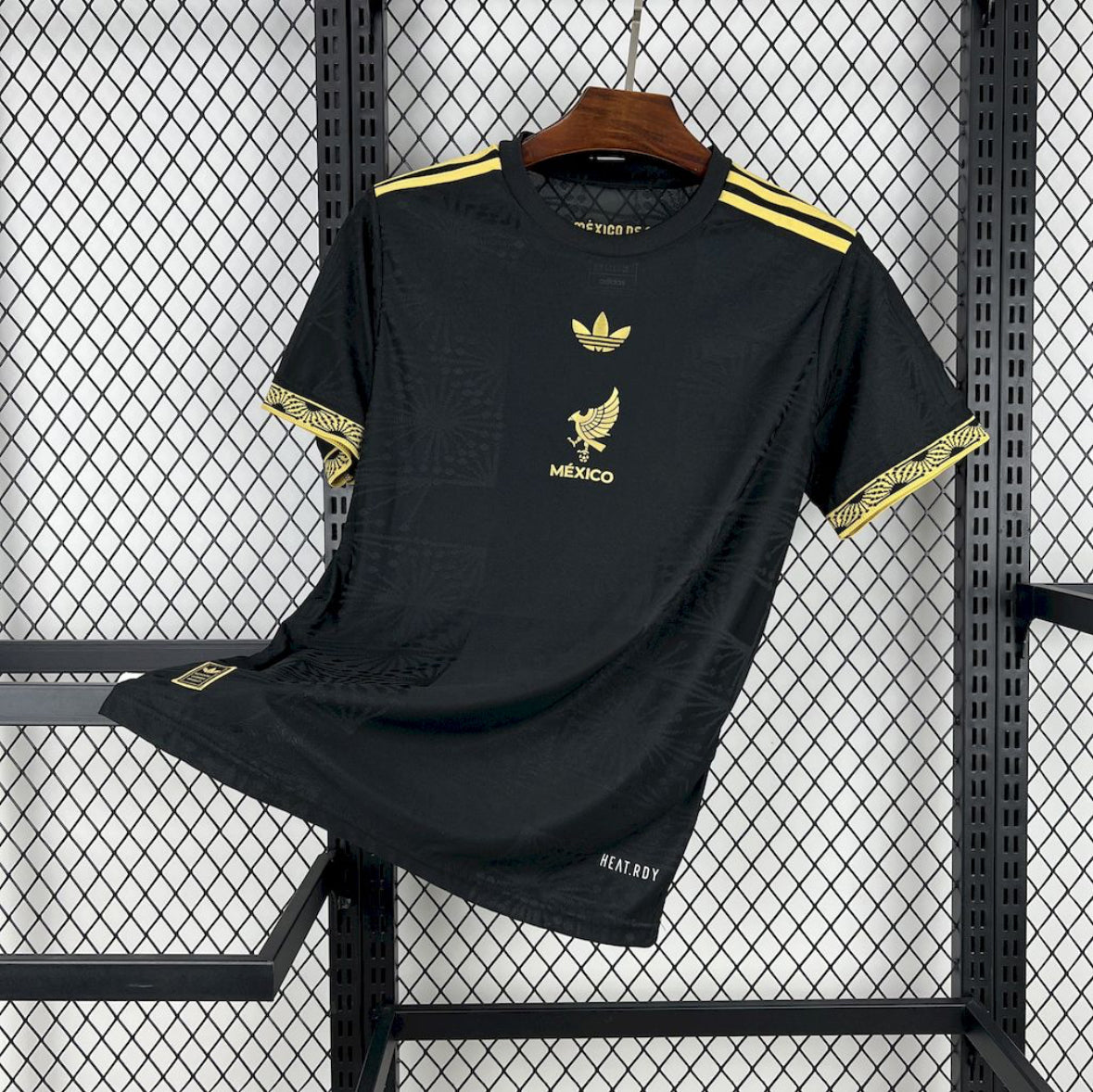 Maillot Mexique doré noir 24/26 design exclusif avec logo officiel