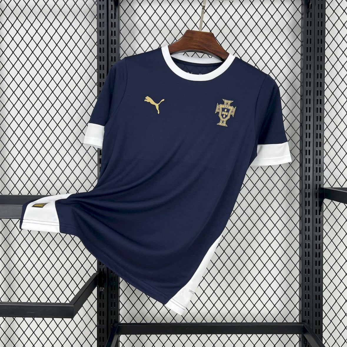 Maillot entraînement Portugal bleu roi 25/26 avec équipement officiel