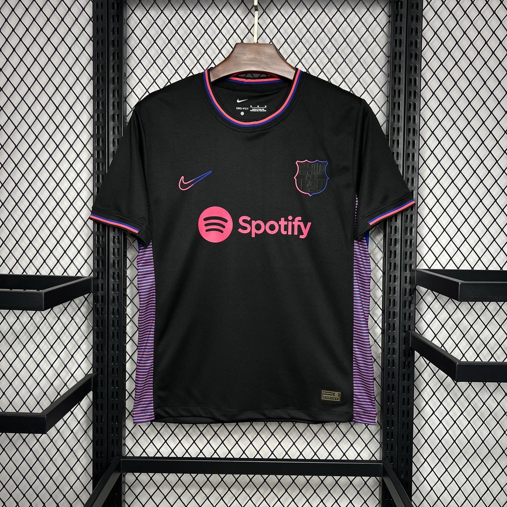 Maillot FC Barcelone 2024-2025 avec logo Nike et écusson FCB