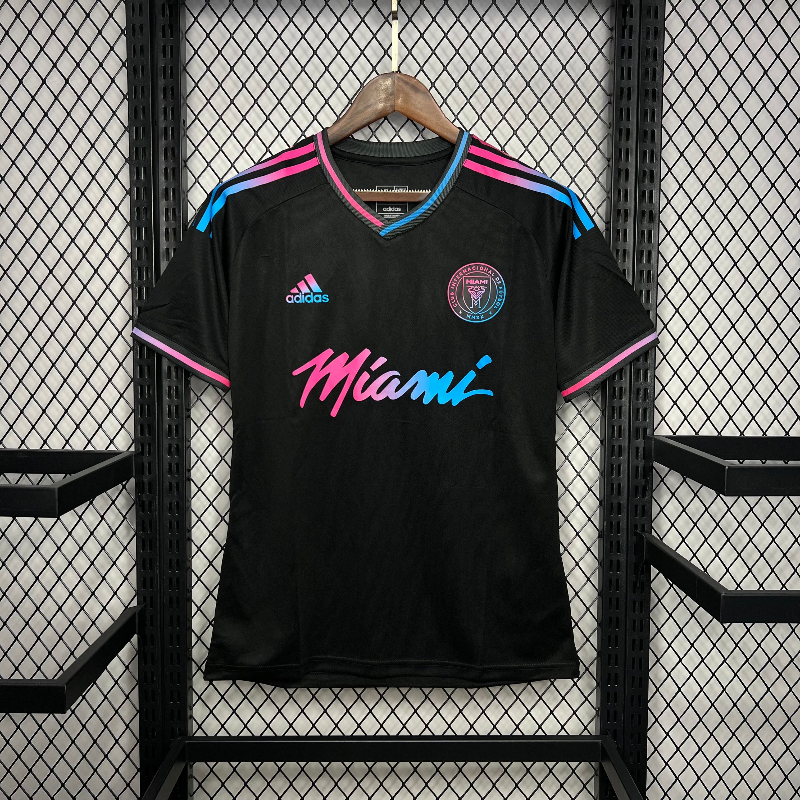 Maillot Inter Miami Concept 2024-2025 rose et noir motifs exclusifs
